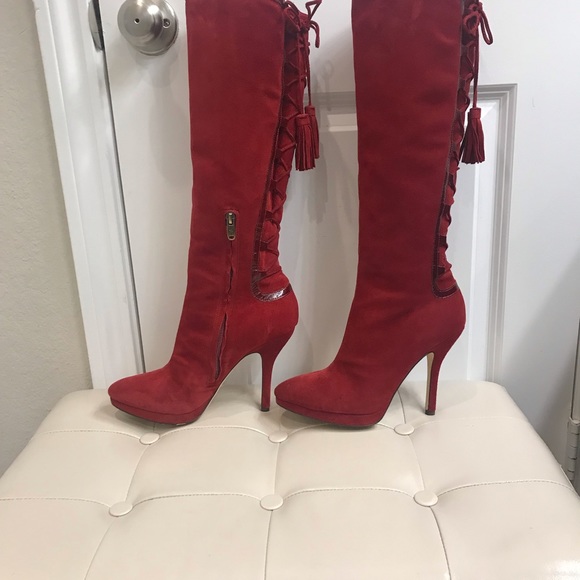 Beautiful tall leather boots - Picture 3 of 9